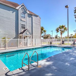 Microtel Inn And Suites - Zephyrhills